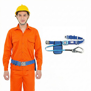 Dây đai an toàn Sseda 1 móc nhôm tự rút kèm giảm sốc C124