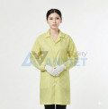 Áo choàng phòng sạch chống bụi, chống tĩnh điện S120, Size M - Màu vàng cúc cài