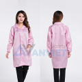 Áo choàng phòng sạch chống bụi, chống tĩnh điện cho công nhân S122, Size M - Màu hồng cúc cài