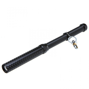 Đèn pin chiếu xa siêu sáng, kết hợp gậy tự vệ, chống nước chống sốc D104