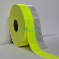 Dây phản quang nhựa bền, chống thấm nước, họa tiết tam giác PQ11, Màu trắng - KT 2.5cm x 50m