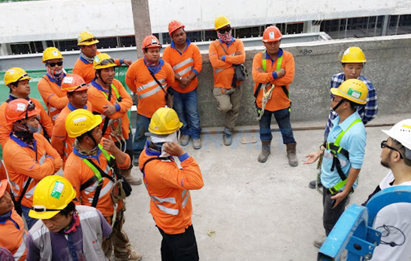 Quy trình huấn luyện hành nghề an toàn lao động.