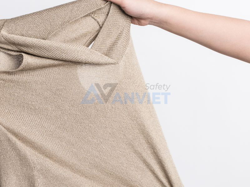 Kiểm tra độ co giãn của chất liệu
