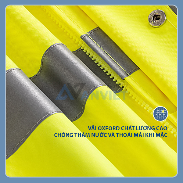 Bộ quần áo có thiết kế rộng rãi, thoải mái