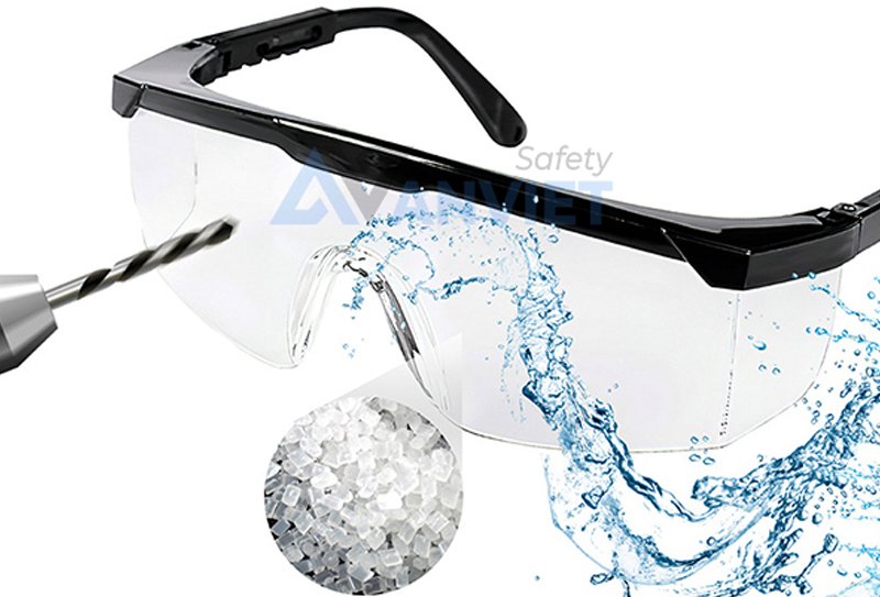 Chất liệu kính từ Polycarbonate siêu bền, siêu nhẹ.