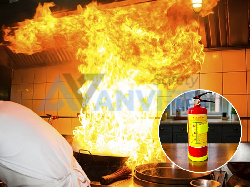 Xử lý khẩn cấp khi xảy ra sự cố cháy nổ điện.