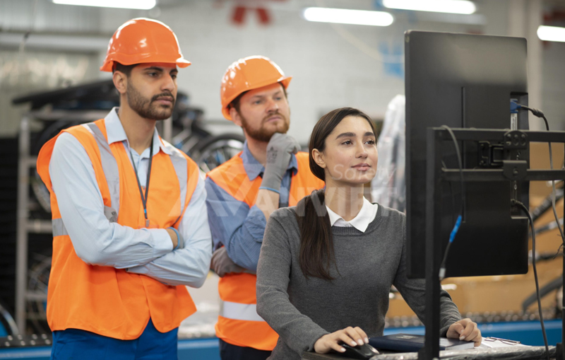 Yêu cầu về giảng viên và cơ sở vật chất trong huấn luyện an toàn cho công nhân.