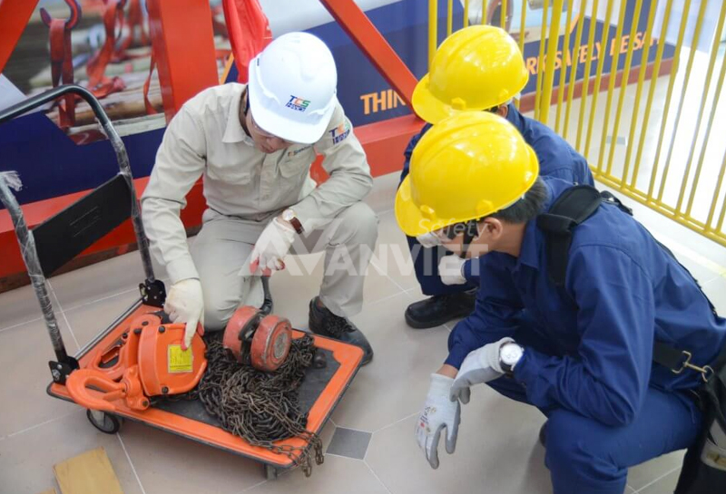 Thực hiện đánh giá rủi ro vệ sinh lao động định kỳ.