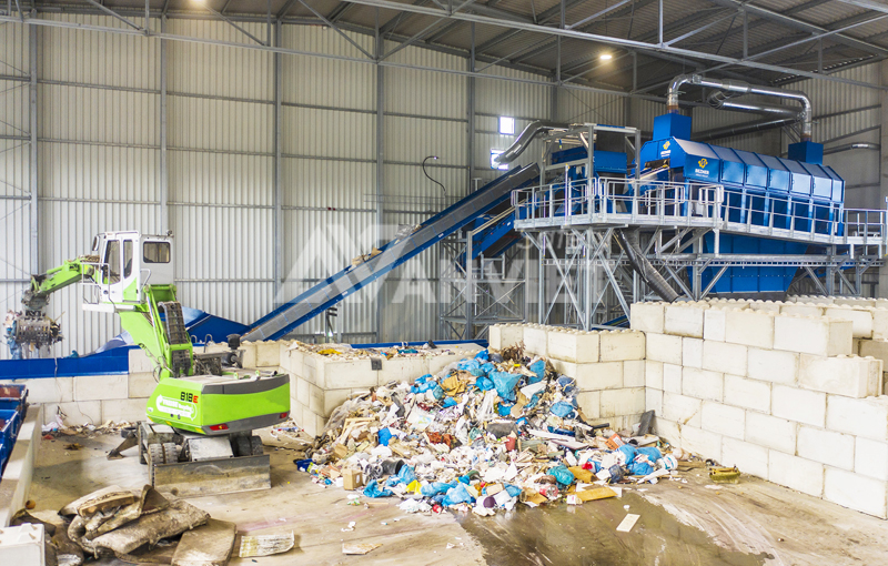 Thu gom rác thải công nghiệp đúng cách mang lại lợi ích thiết thực cho doanh nghiệp.