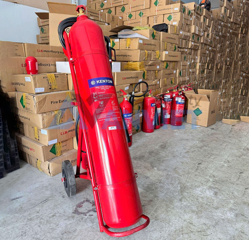 Bình chữa cháy xe đẩy khí CO2.