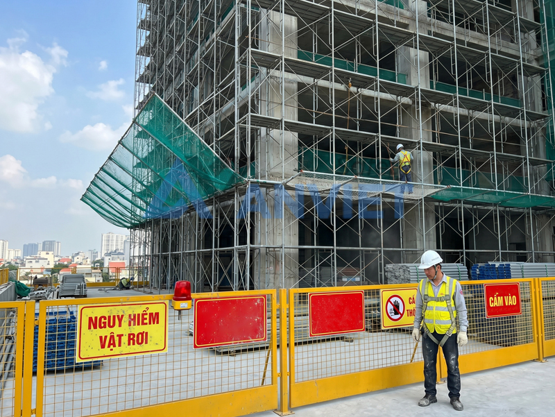 Quy chuẩn về vùng nguy hiểm và hệ thống cảnh báo trong xây dựng.