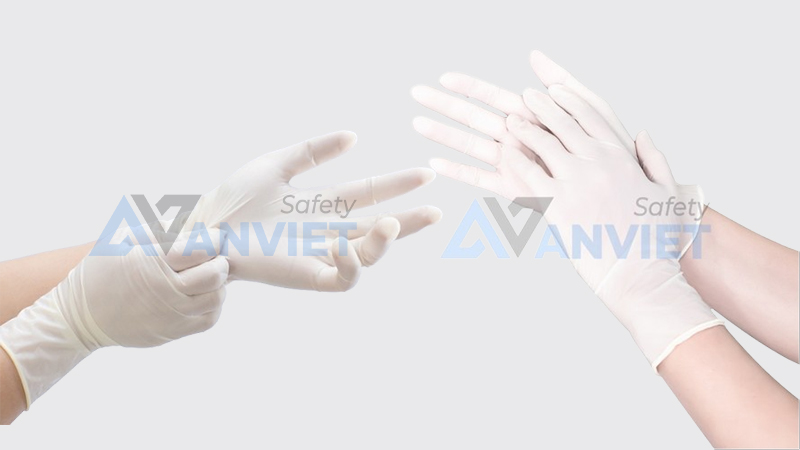 Găng tay y tế có bột thường được dùng trong nhiều lĩnh vực