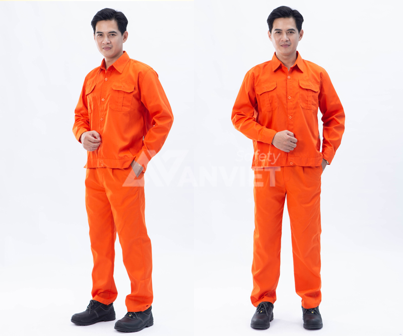 Đồng phục điện lực đảm bảo an toàn và sự thoải mái cho công nhân.