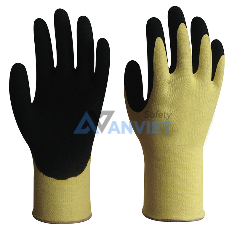 Găng tay chống cắt cấu tạo từ sợi Kevlar.