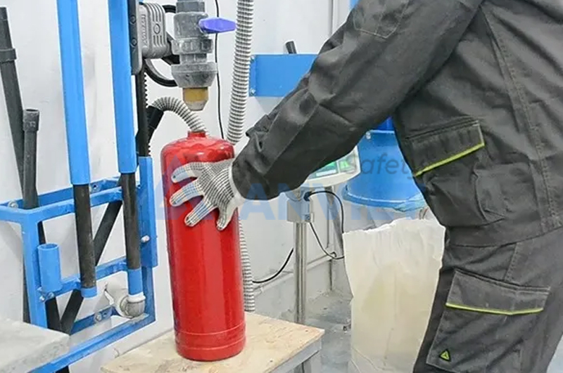 Chỉ nạp và kiểm định bình chữa cháy tại đơn vị chuyên nghiệp.