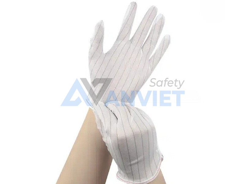 Găng tay vải Polyester pha sợi Carbon.
