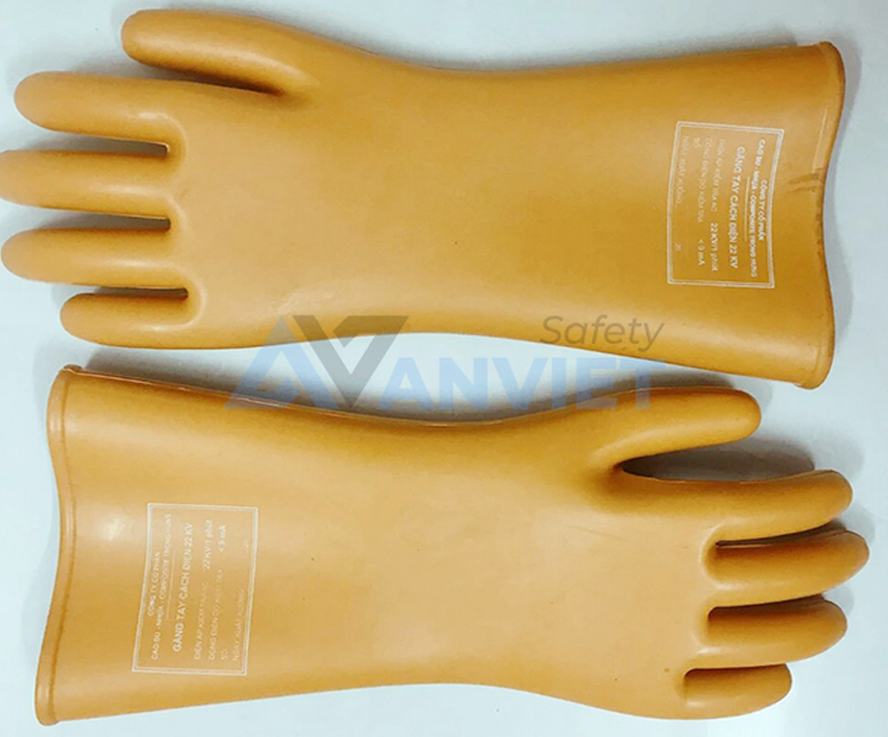 Găng tay cách điện làm từ chất liệu cao su cách điện chuyên dụng bền bỉ.