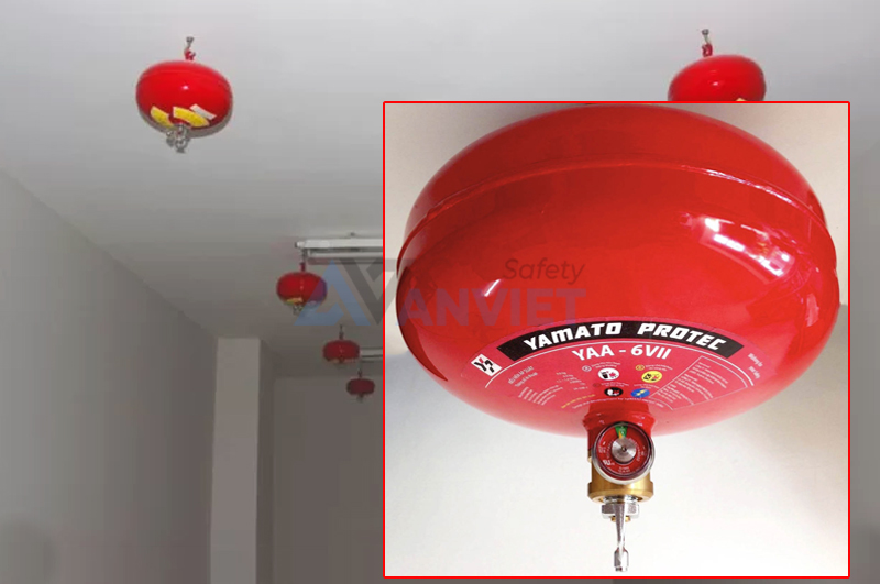 Lắp đặt cố định quả cầu chữa cháy.