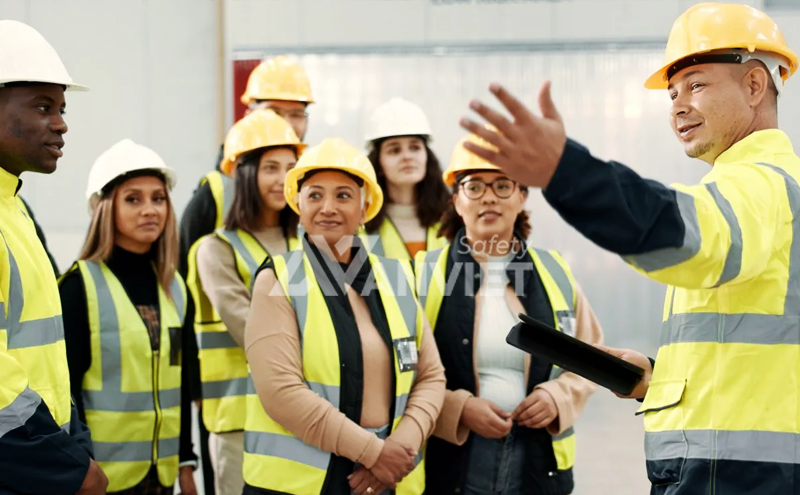 Huấn luyện an toàn lao động giúp nâng cao năng lực lãnh đạo về an toàn.