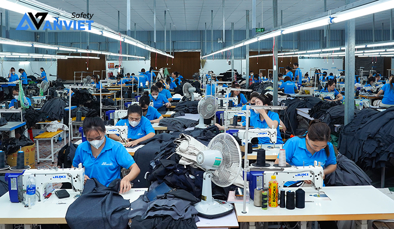 Sơ đồ quy trình sản xuất may mặc