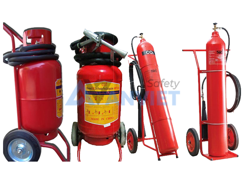 Bình chữa cháy xe đẩy.