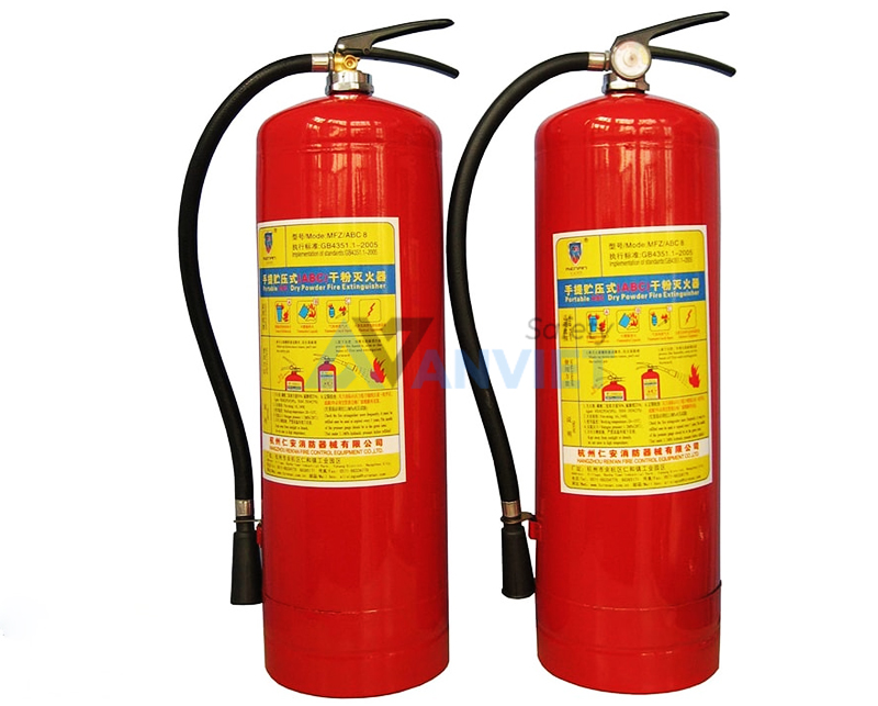 Bình chữa cháy dạng bột.