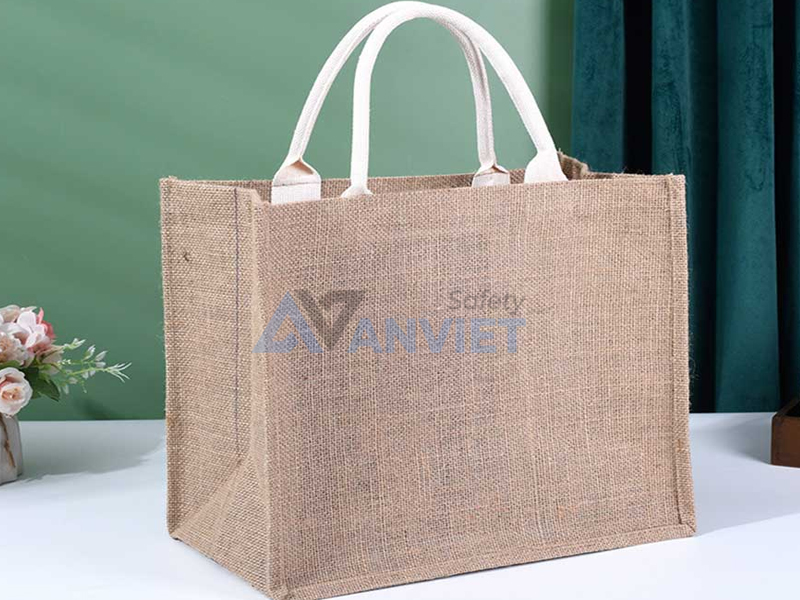 Ứng dụng vải thô trong thủ công mỹ nghệ.