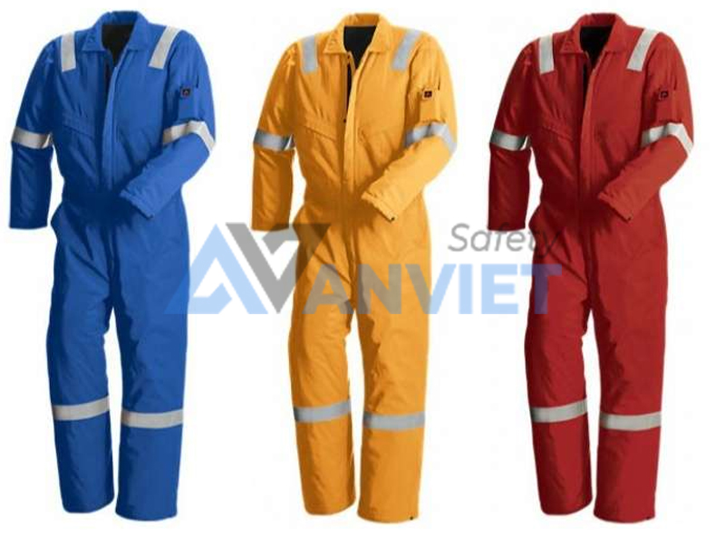 Đồng phục bảo hộ cách điện.