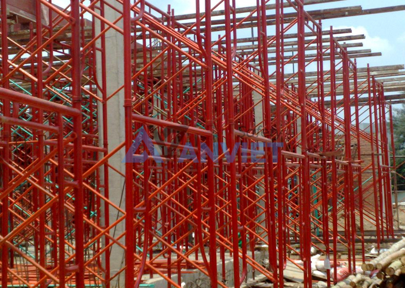 Thiết bị hỗ trợ làm việc an toàn ở độ cao.