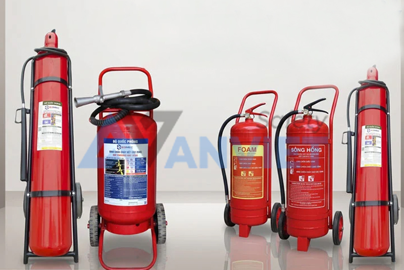 Các loại bình chữa cháy xe đẩy.