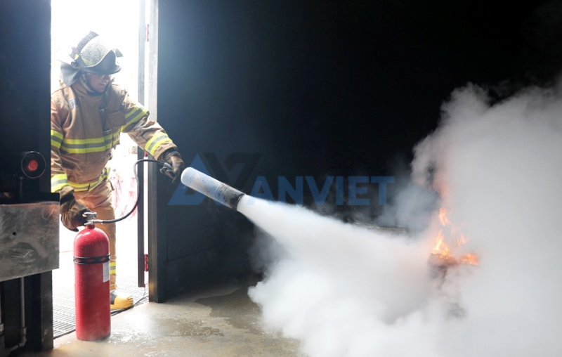 Đọc kỹ hướng dẫn trước khi sử dụng bình chữa cháy MT3.