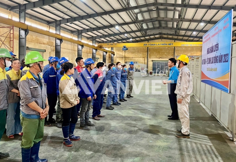Lựa chọn đơn vị/giảng viên huấn luyện đủ điều kiện.