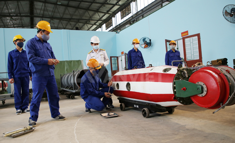 Biện pháp quản lý và đào tạo trong sản xuất cơ khí.