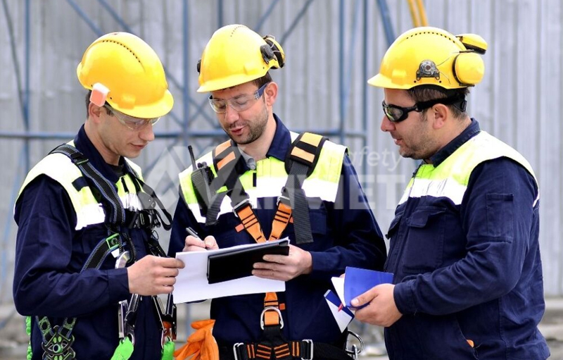 Thành lập hội đồng an toàn vệ sinh lao động tại doanh nghiệp.