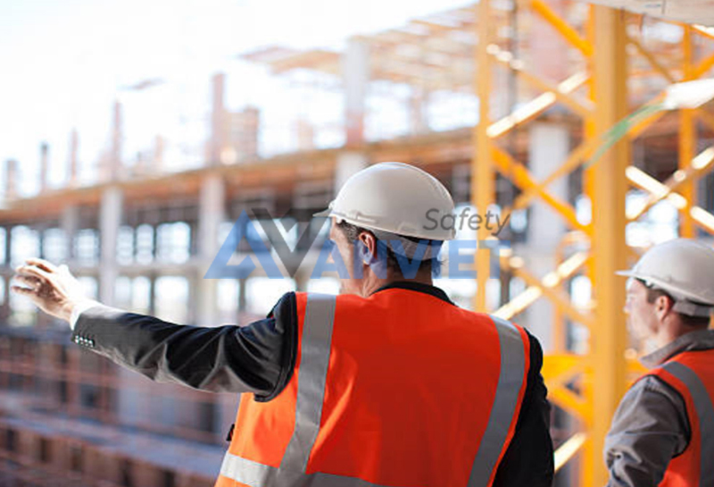 Đánh giá và phân loại mức độ rủi ro.