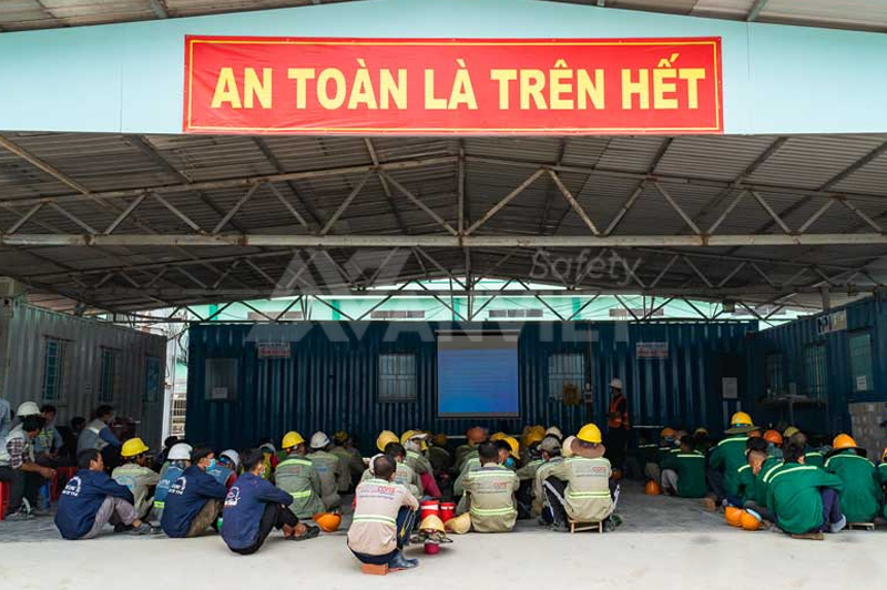 Khẩu hiệu an toàn vệ sinh lao động phổ biến.