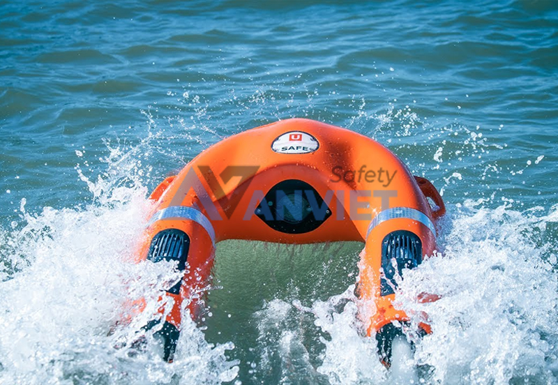 Đánh giá tốc độ di chuyển và hiệu suất động cơ.