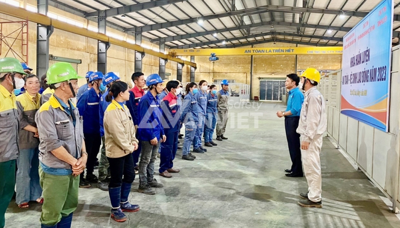 Đào tạo huấn luyện an toàn vệ sinh lao động định kỳ.