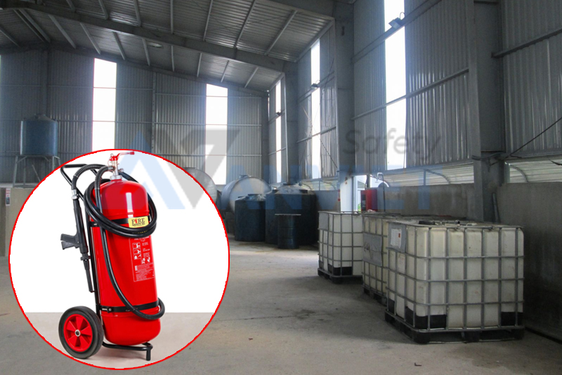 Lưu ý trang bị bình chữa cháy xe đẩy an toàn.