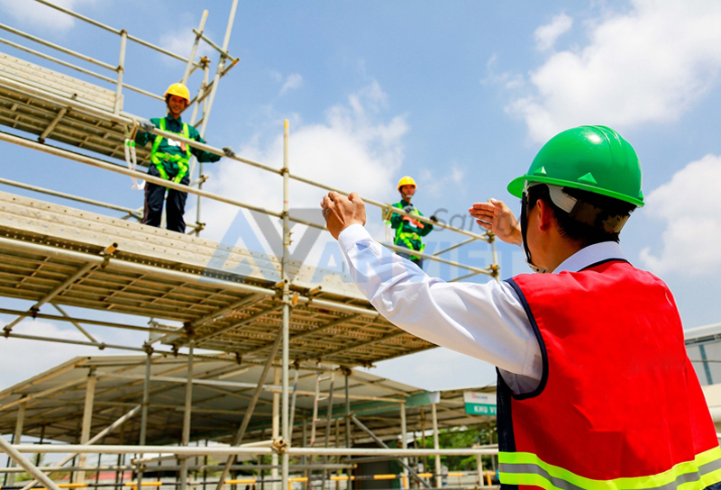 Nắm vững các tiêu chuẩn an toàn lao động trong xây dựng.