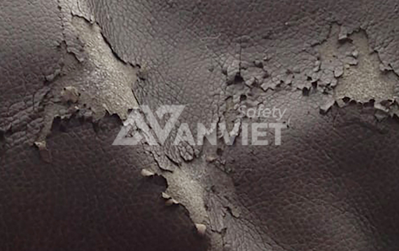 Vải PU dễ bị hỏng nếu không bảo quản đúng cách.